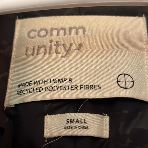 Aritzia Community Parka - Picture 5 of 5